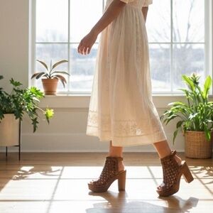 Sbicca Brown Wedge Ankle Platform Heels with Cutout Design, Sz 8.5